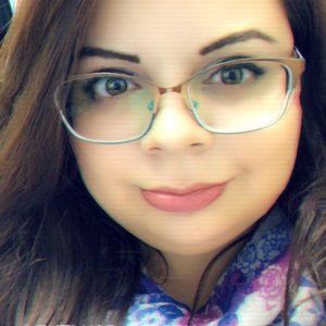 Meet your Posher, Laura